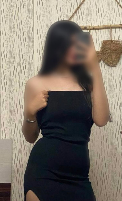 پیراهن دکلته چاک دار